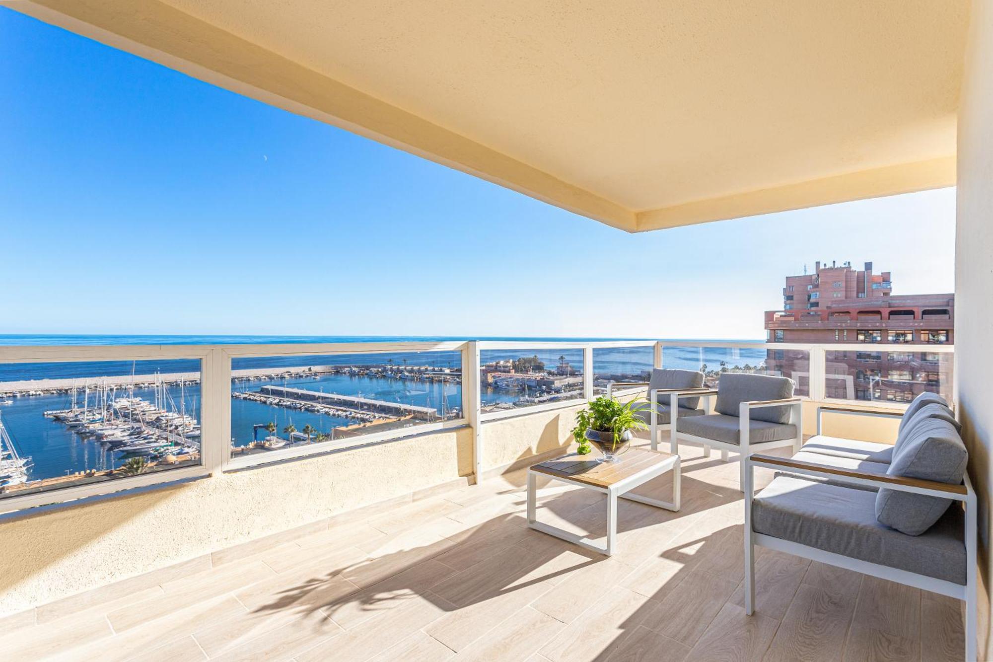 Hotel Apartamentos Pyr Фуэнхирола Экстерьер фото