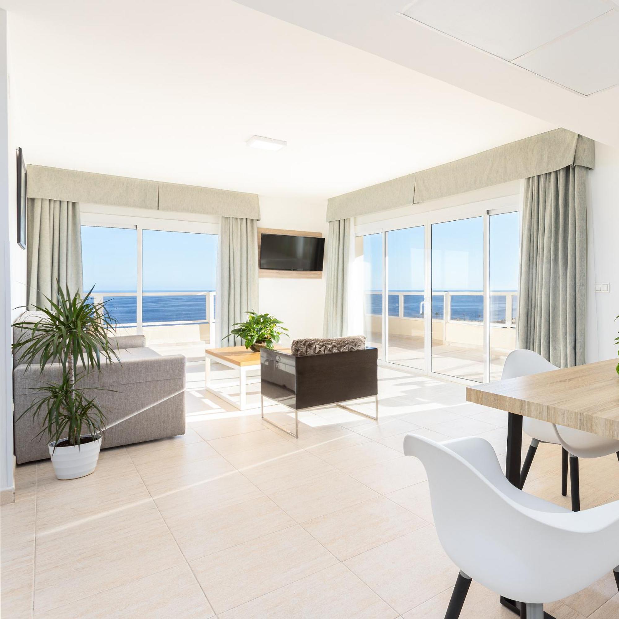 Hotel Apartamentos Pyr Фуэнхирола Экстерьер фото