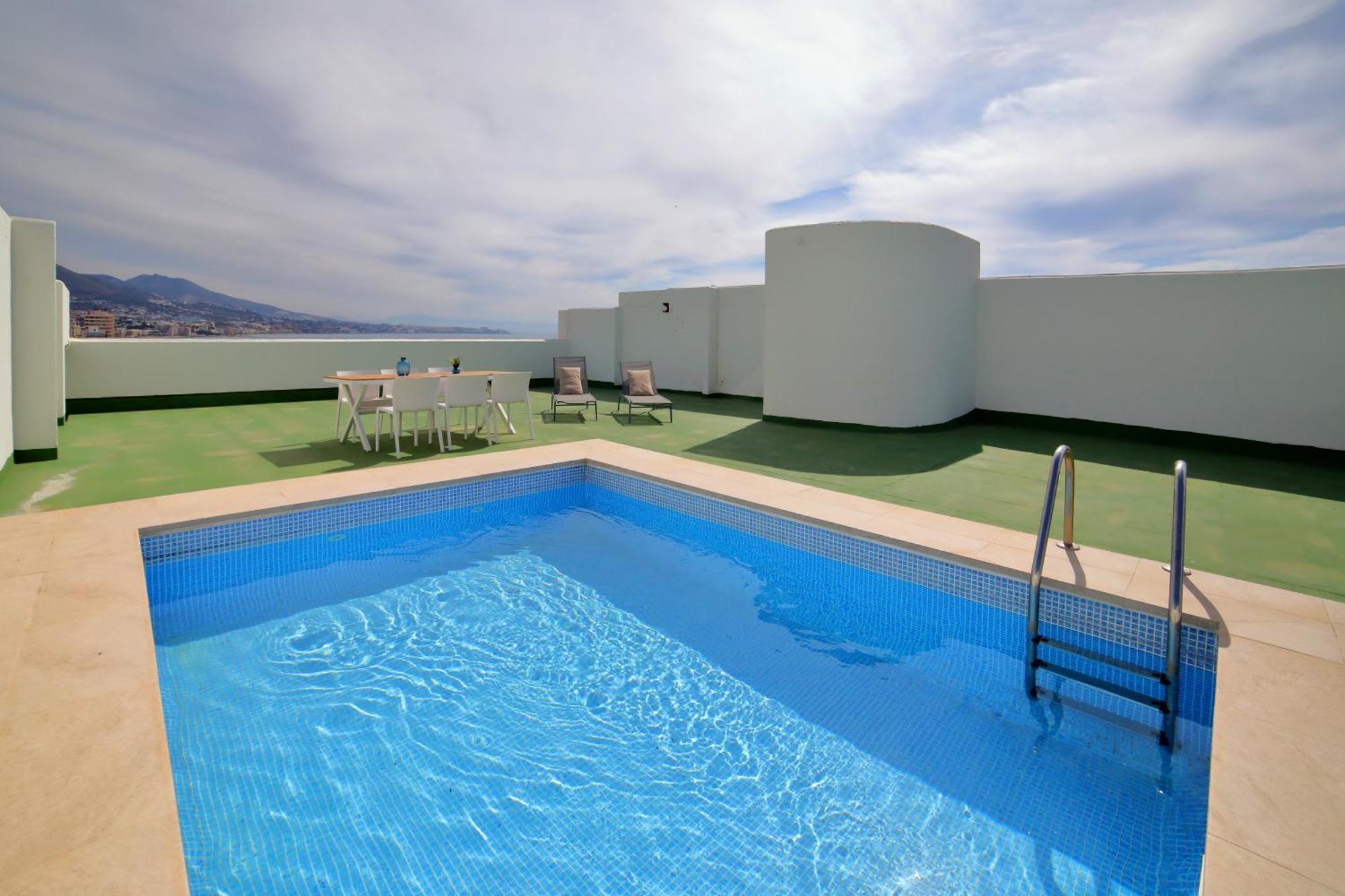 Hotel Apartamentos Pyr Фуэнхирола Экстерьер фото